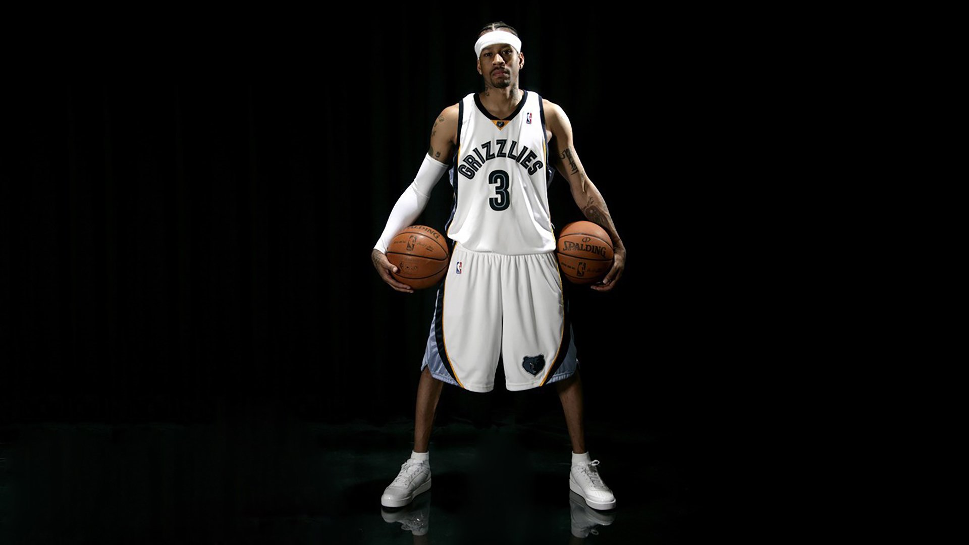 莱万连续6场破门，本赛季表现已达巅峰，莱万连续19场